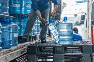 Read more about the article What Are the Advantages of Using Professional Drinking Water Supply Services in Malaysia?